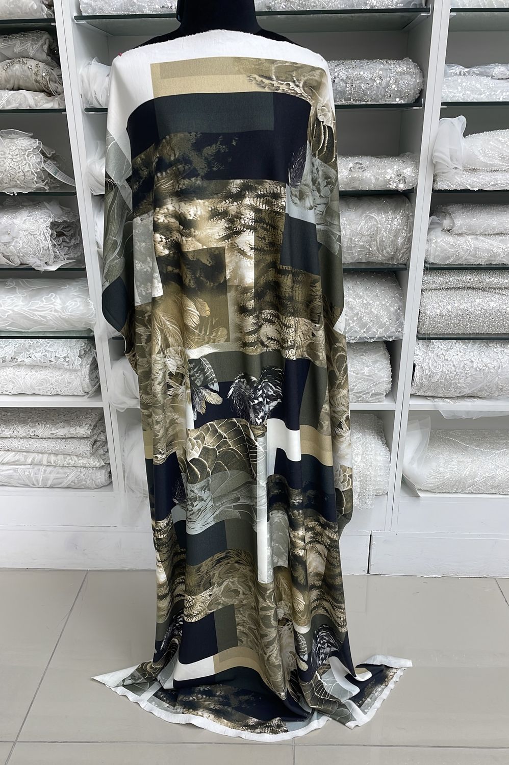 [ KVP-MI-7E397-1 ] KnitViscosePrint145-CreamCamel per Meter