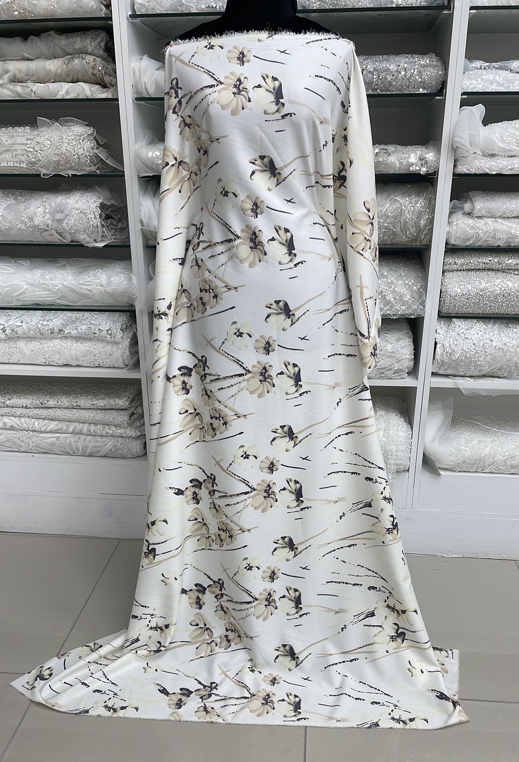 [ 19280 ] Crepe Twill Printed/150cm/5g/CREAM per Meter