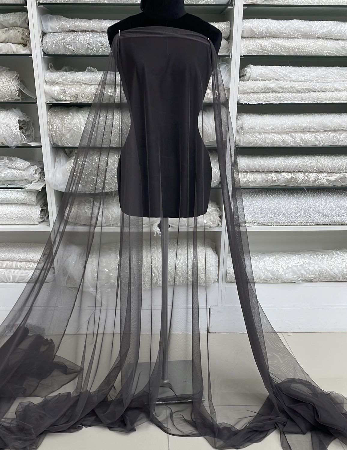 [ TS-GG-W16134-10 ] Tulle Soft 137cm Charcoal per Meter