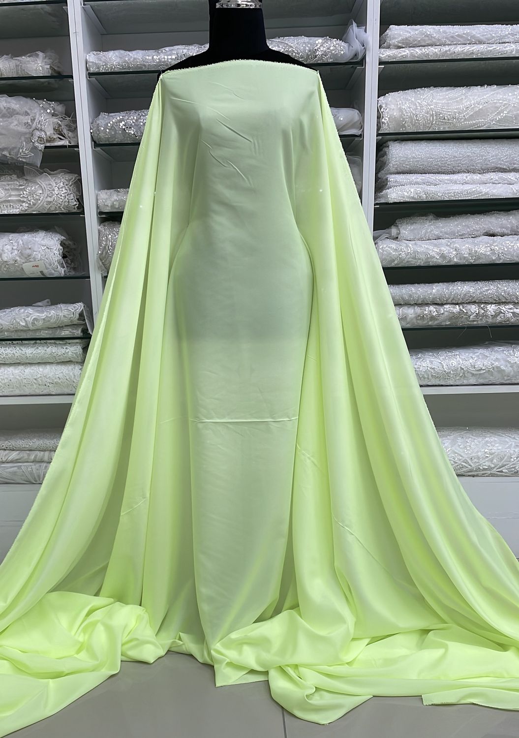 [ 18821 ] Lining Pongee/150/120g/Lime per Meter