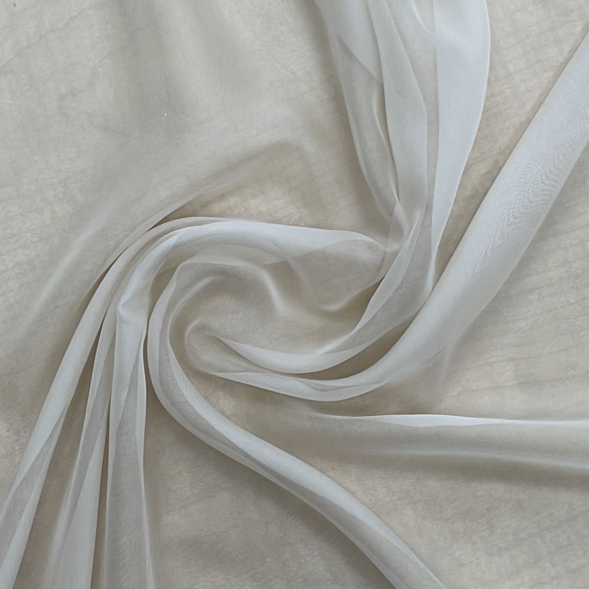 Chiffon [ 24204 ] Silky Chiffon 30D PlnDyed-33-150-33-Beige per Meter