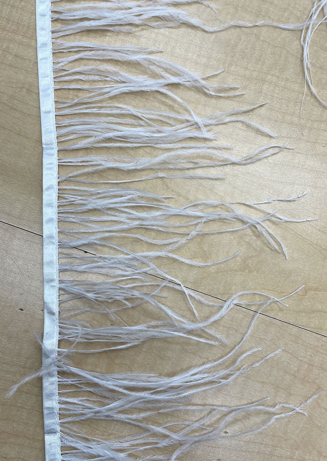 [ 24768 ] Feather Trim -Synthetic Trim-15cm-Ivory per Meter