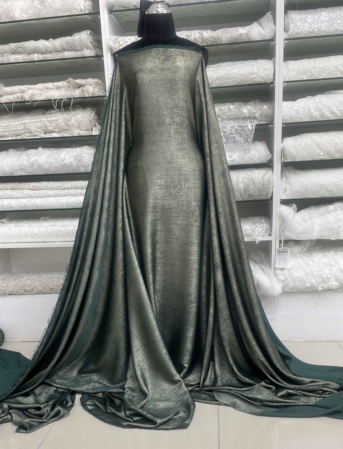 Glamour Gold Satin-(per m)-150-02-Bottle Gold
