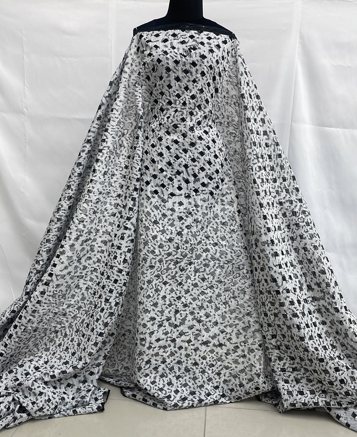 Dress Fabric Lace Tencel Burnout-per m-125-99-Black