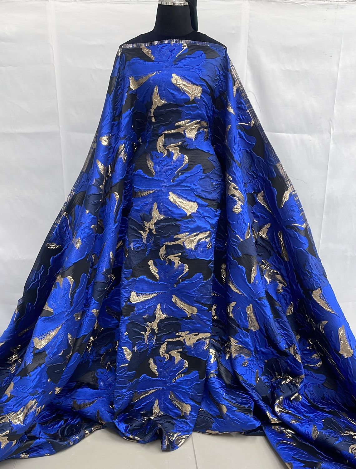Dress Fabric Brocade-per m-137-01-Royal
