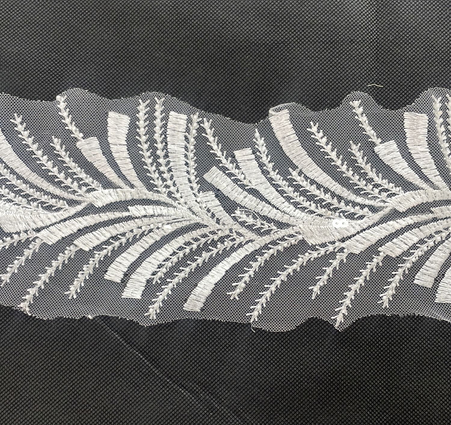 [ 23363 ] Lace Braid Beaded-LABB-12cm-WHITE-01 per Meter