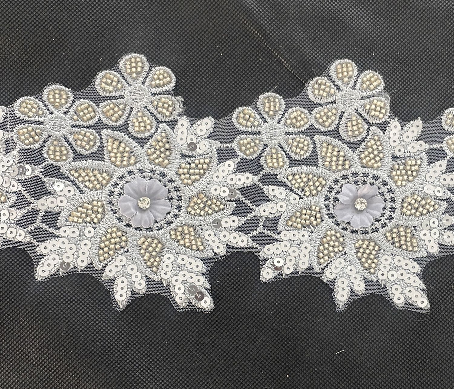 [ 23356 ] Lace Braid Beaded-LABB-12cm-GREY-01 per Meter