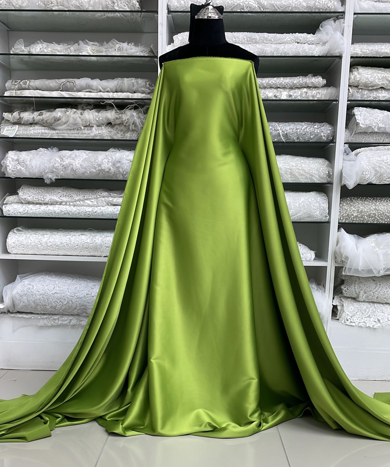 [ 24695 ] MILANO Satin Stretch-Lux-RU-150-26-Chartreuse per Meter