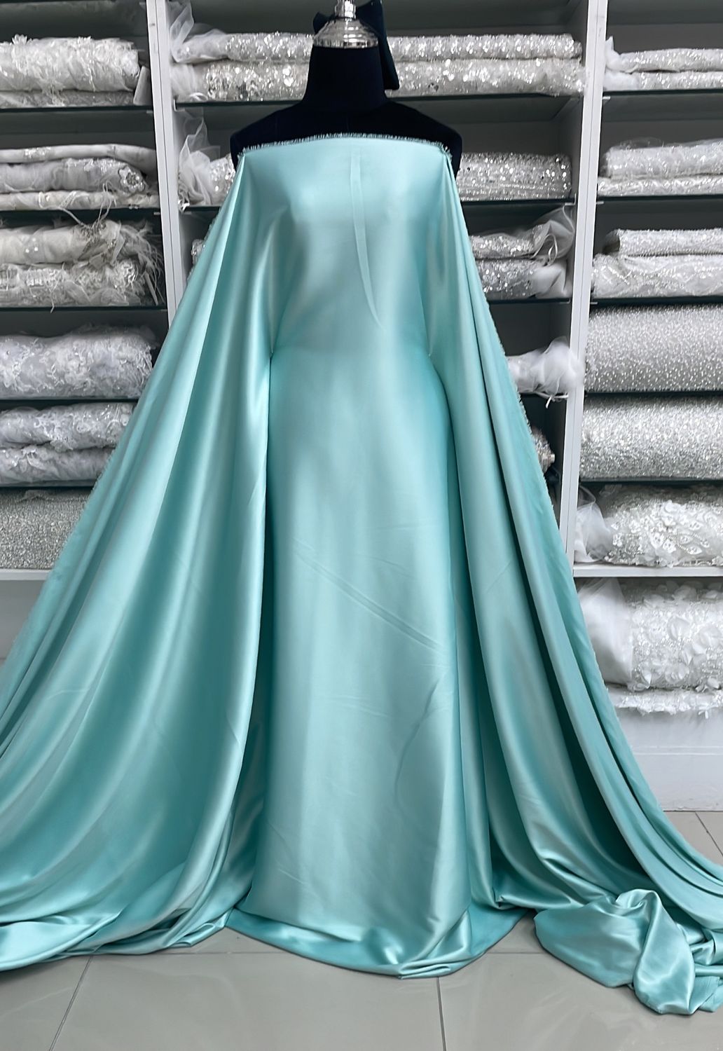 Satin Milano-per m-150-F41-Mint