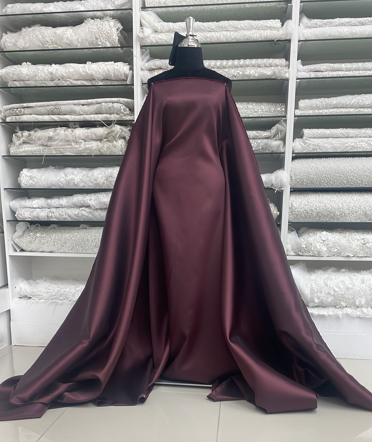 [ 21790 ] Satin Mikado Plain Dyed/150/5g/RUBY WINE per Meter