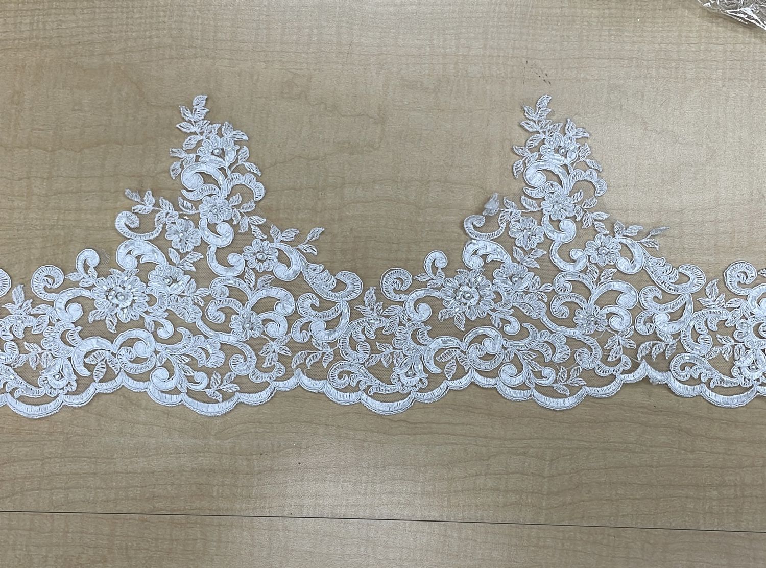 [ 14890 ] Lace Border Beaded/21cm/5g/White per Meter