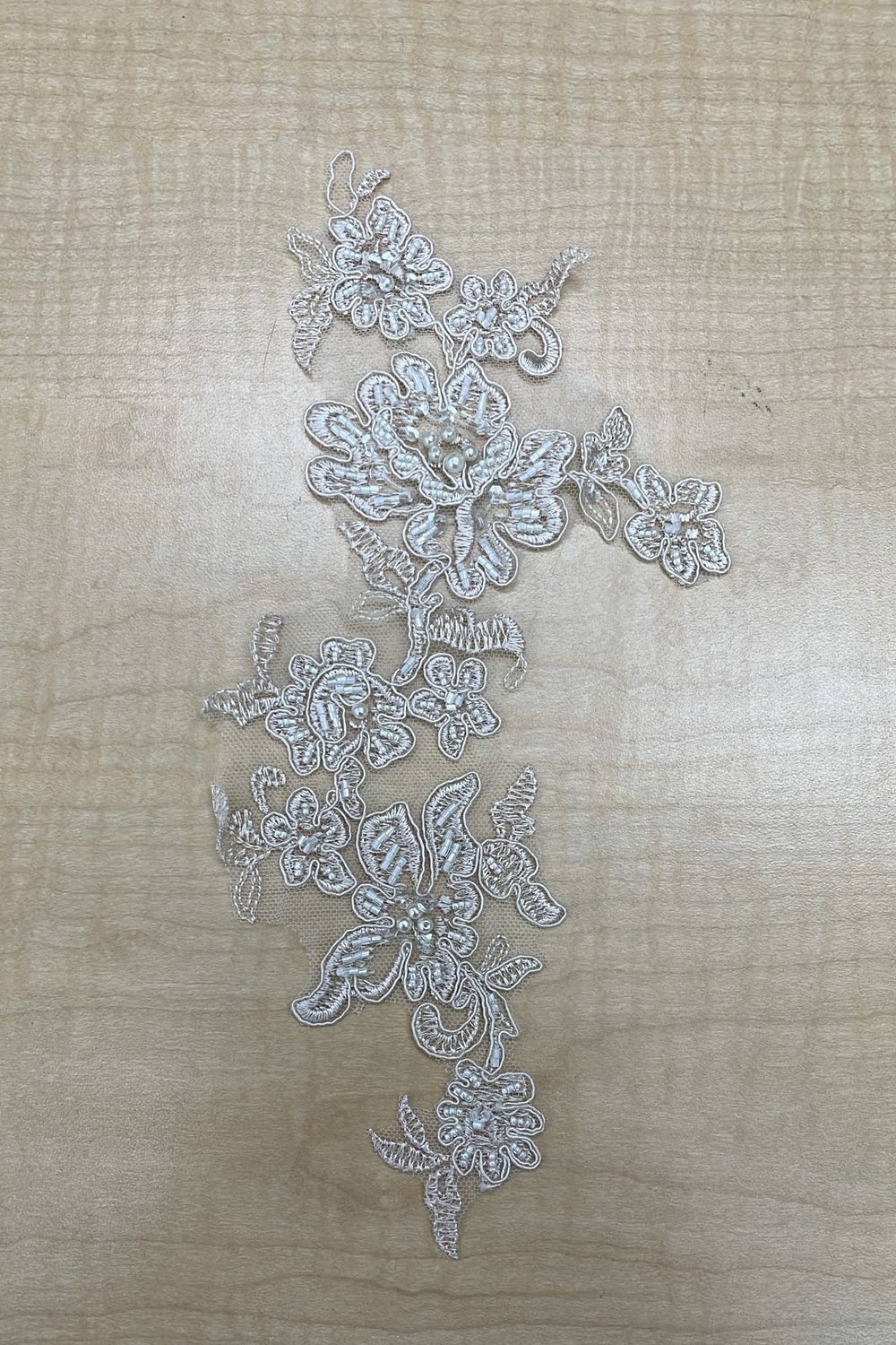 [ LAMB-WL-63147-C ] LaceMotifBeadCordSilver-33cm-CHAMPAGNE per Meter
