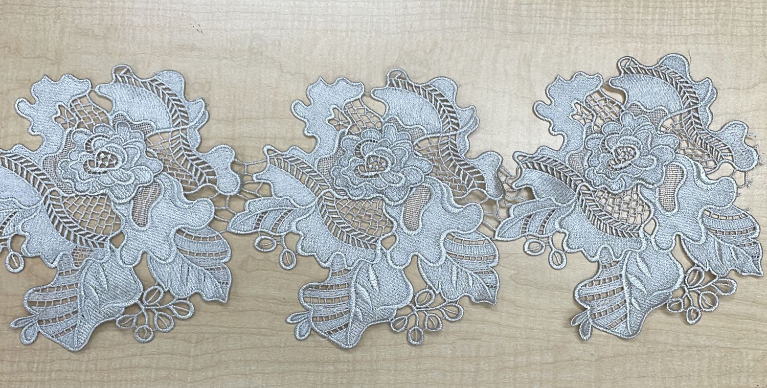 [ BR-AM-208-1 ] Braid Ch Lace 20cm PLATINUM per Meter