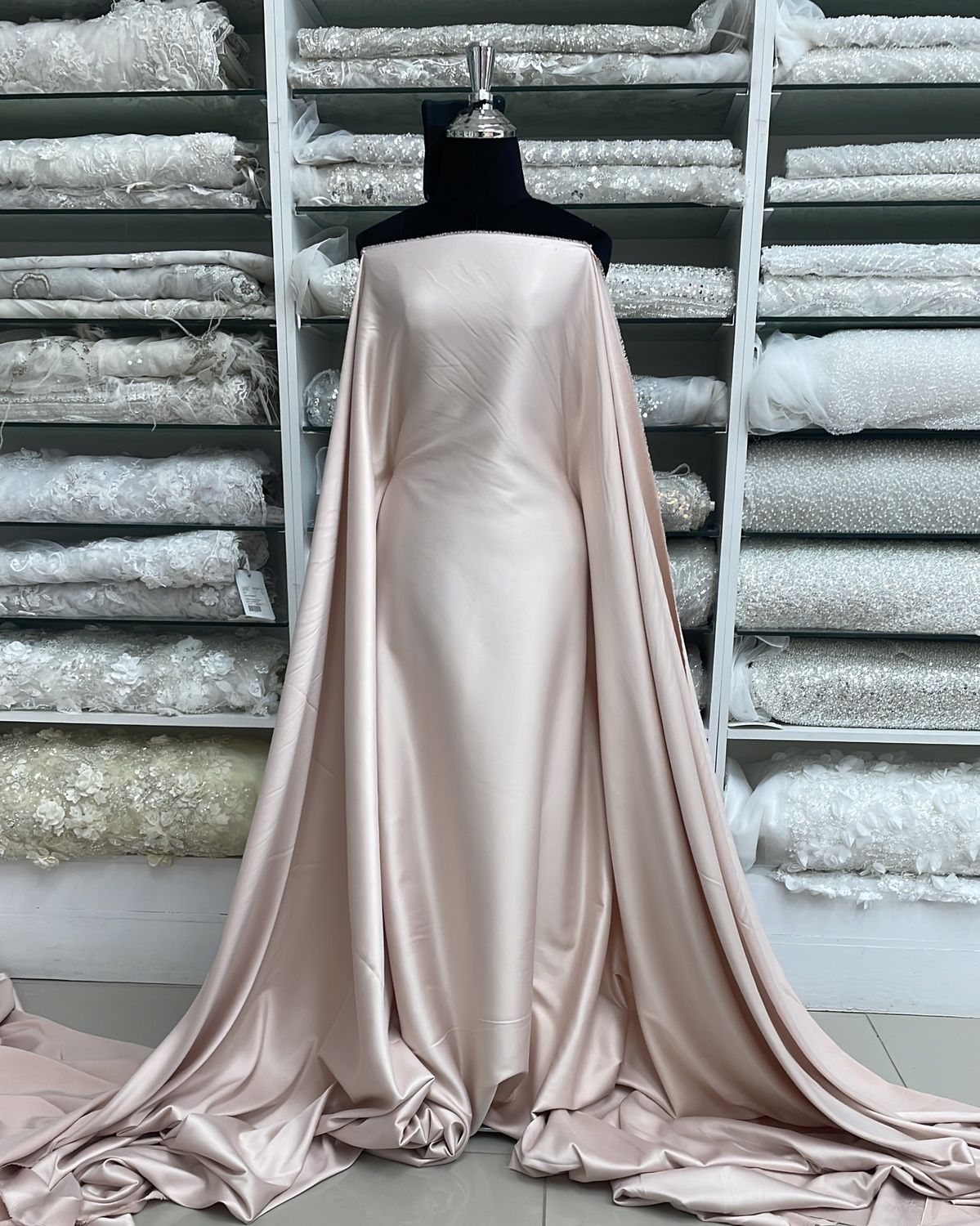 [ 25215 ] MILANO Satin Stretch-Lux-150cm-123-MARSHMALLOW PIN per Meter