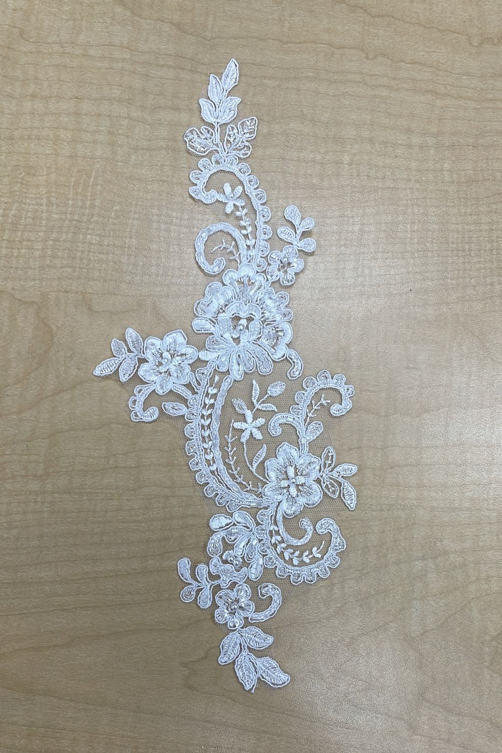 [ 14882 ] Lace Motiff Beaded/35cm/5g/White per Pair