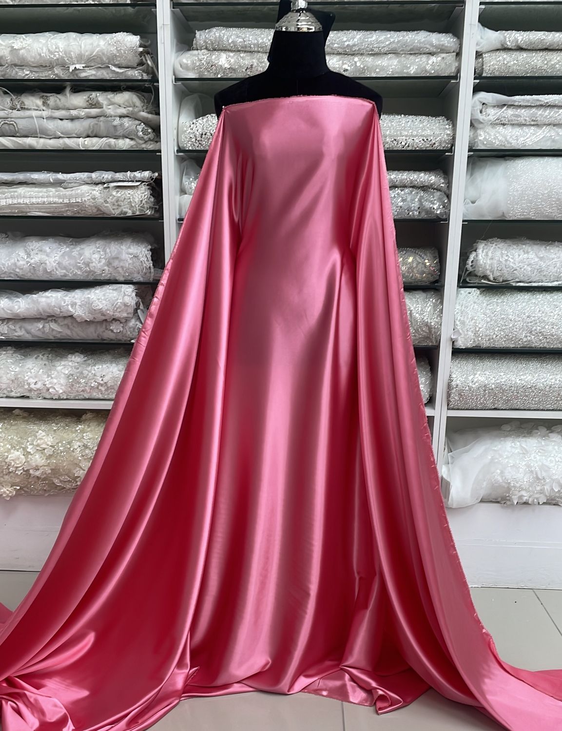 [ SS-MHJ4951-45 ] Stretch Satin 150w Strawberry per Meter