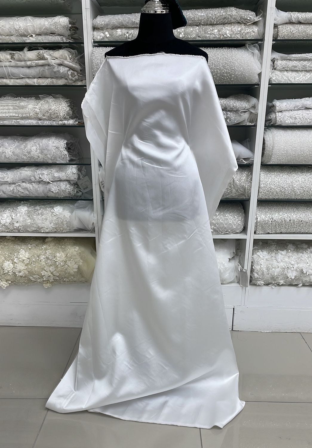 [ SM-ROR-2100-RW1 ] Satin Mikado White 150W per Meter