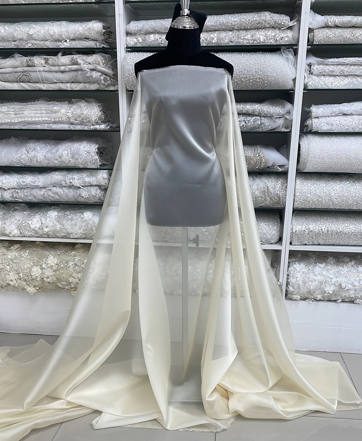 [ OP-ROR-7010-RI2 ] Organza Diamond RI2-Cream - 150W per Meter