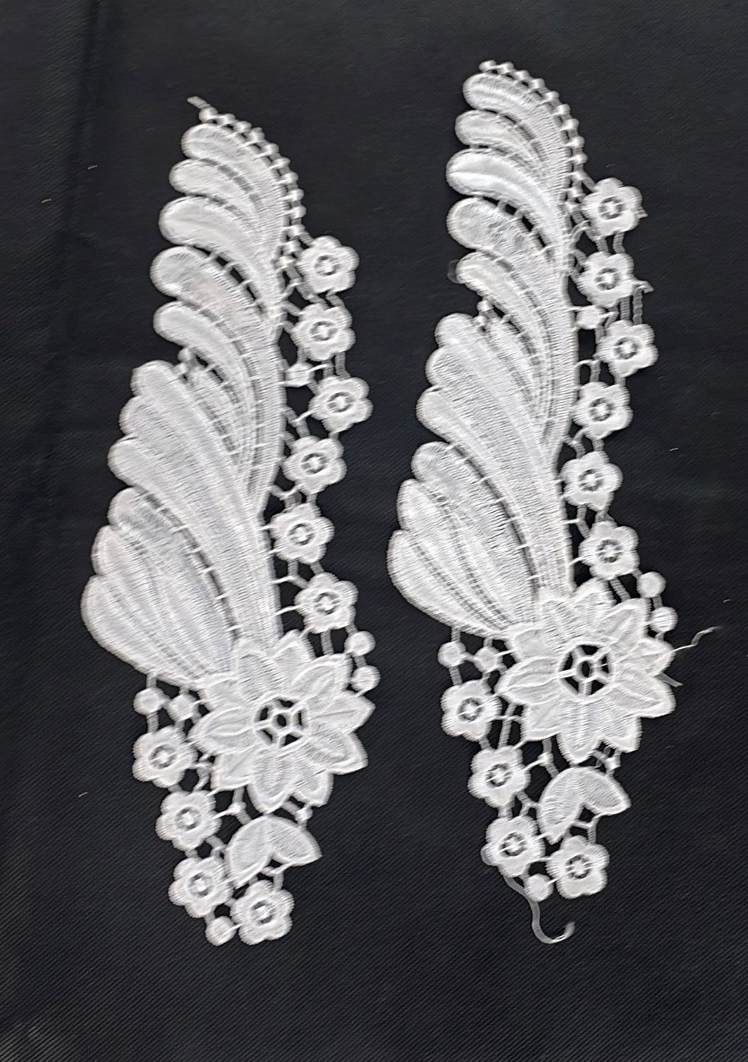 [ LACMP-AK-0919-4 ] LaceChemMotifPair 33CM-SILVER per Each