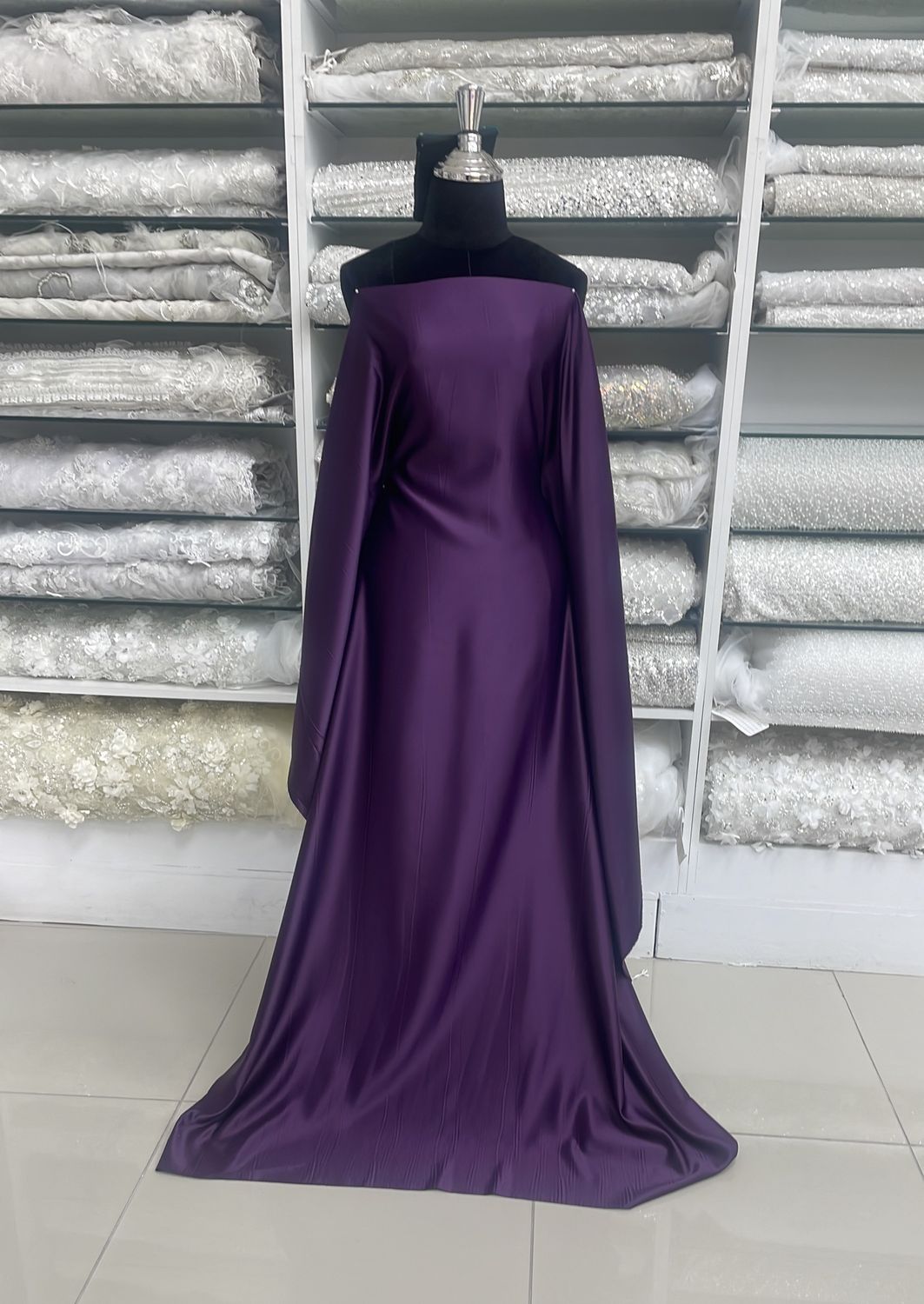 [ VMS-PO-20042-23 ] ValentinoMattSatin-150-GRAPE per Meter
