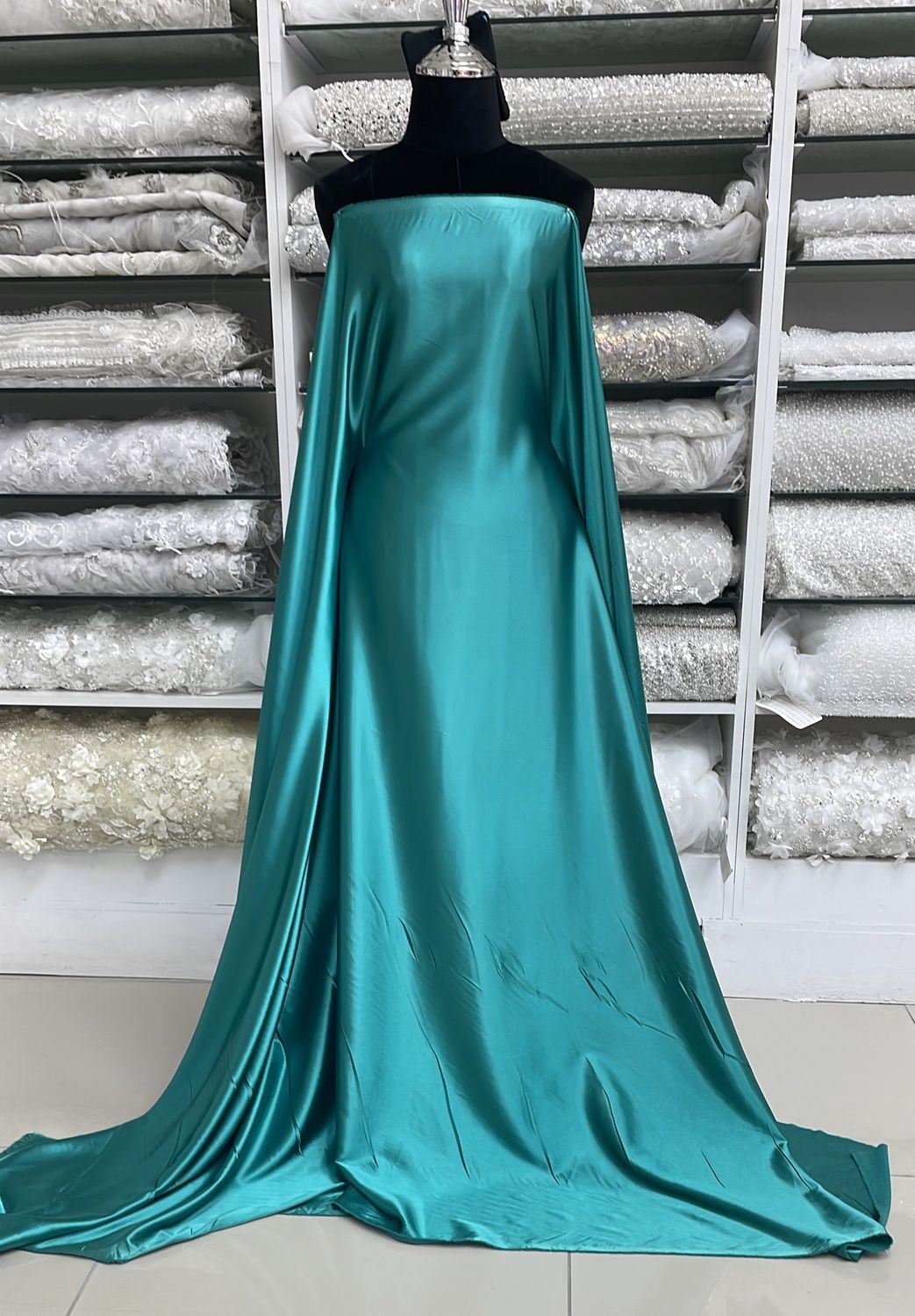 [ SS-MHJ4951-39 ] Stretch Satin 150w Emerald per Meter