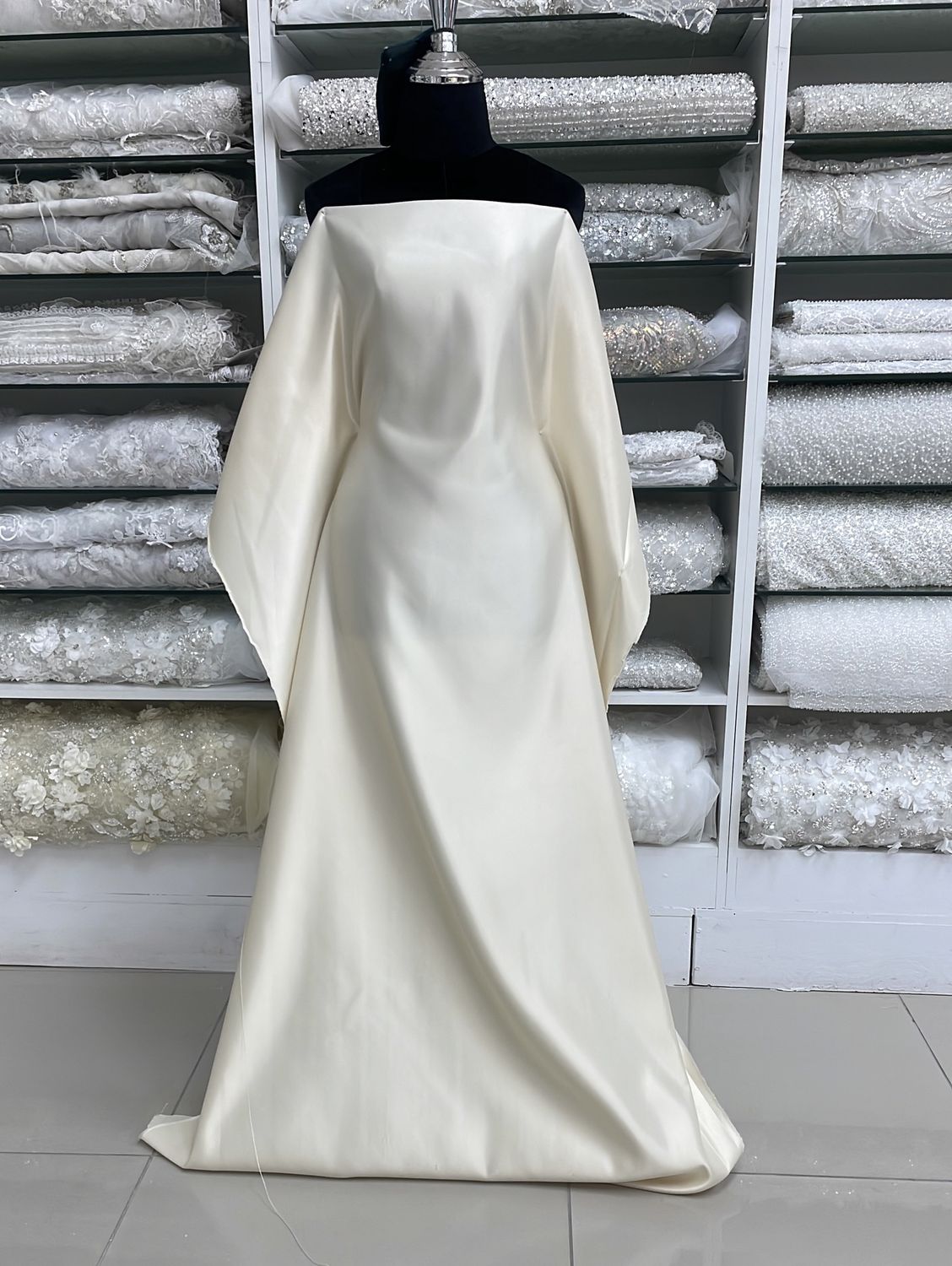 [ DS-PB-P1014-4 ] Duchess Satin 145cm Cream per Meter