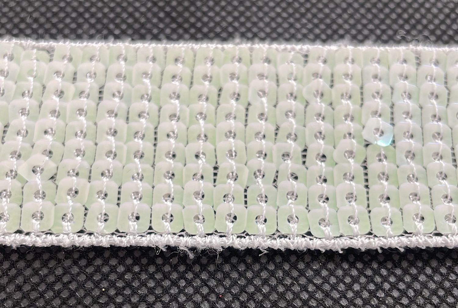 [ BRB-UNK-C-01 ] Braid Beaded 5cm Mother of Pearl per Meter