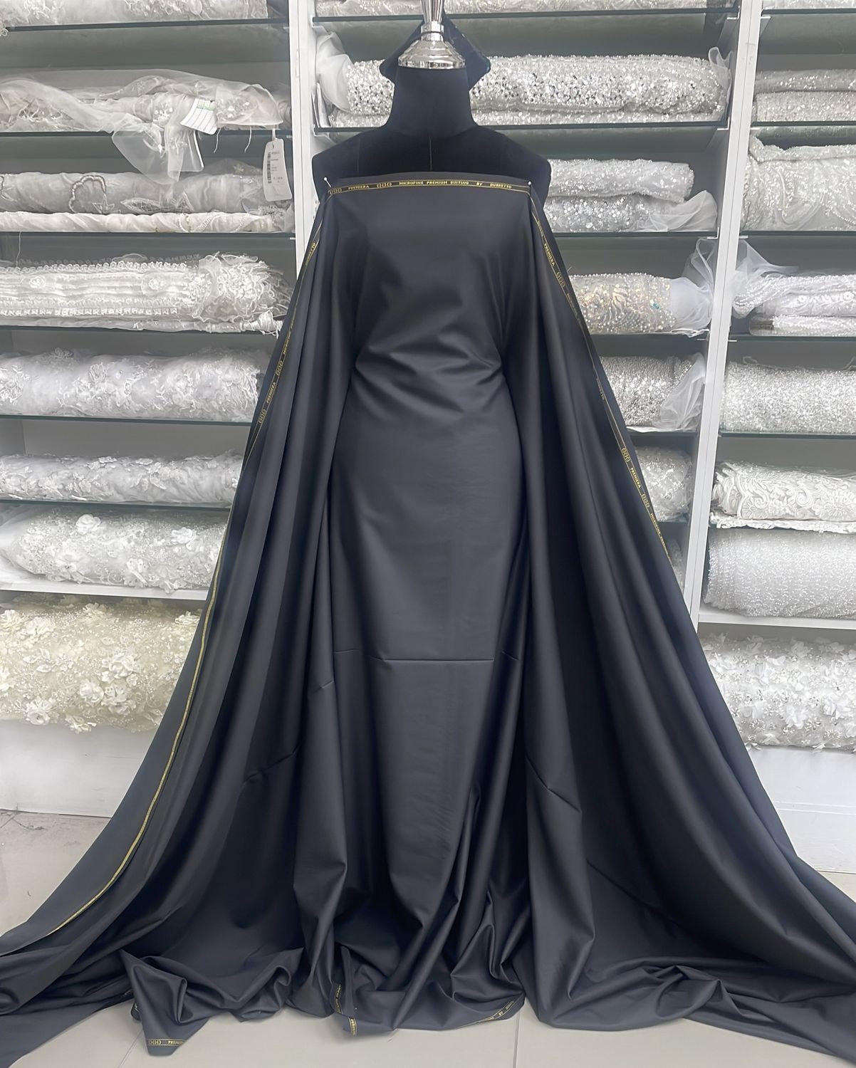 [ 24235 ] Dubretto Suiting-150-04-BLACK per Meter