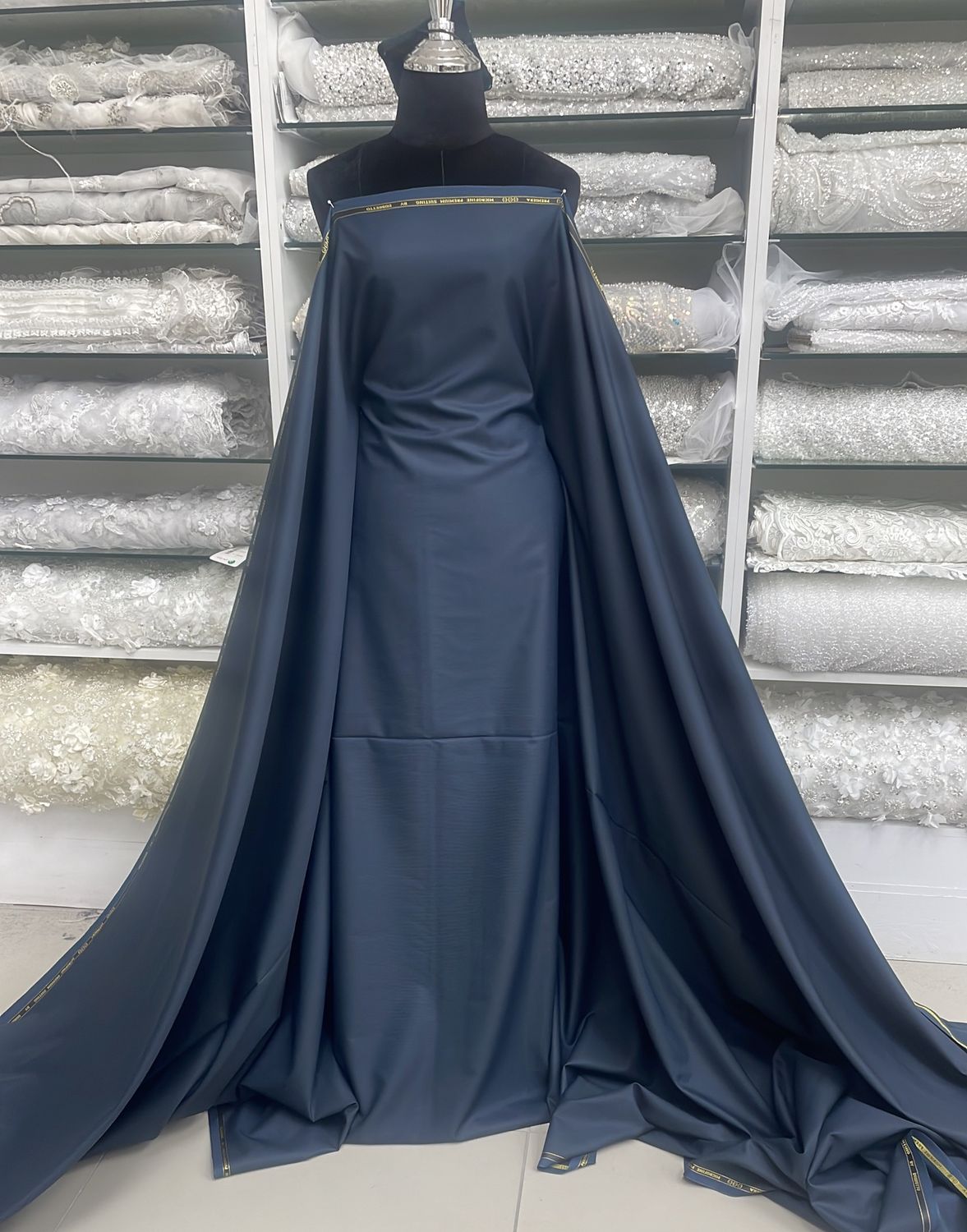[ 24236 ] Dubretto Suiting-150-5-NAVY per Meter