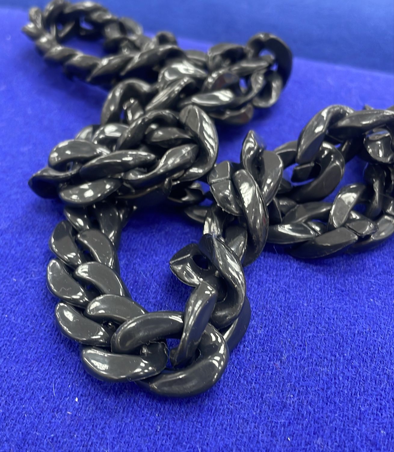 [ CHAP-AF-NO2-3 ] CHAIN ALU PLASTIC 90CM PIECE -BLACK per Each
