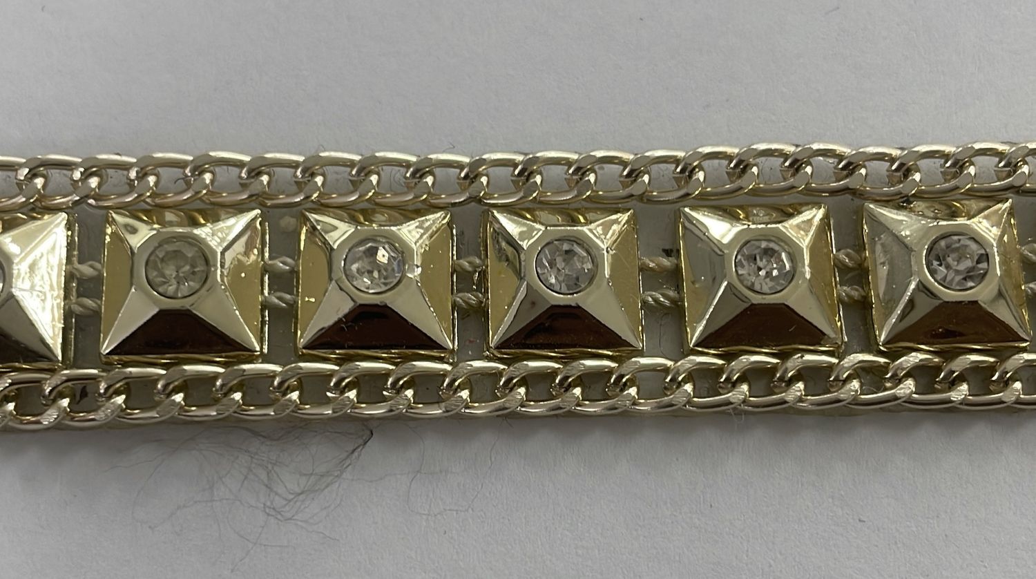 [ BRDH-G17A-66E-2 ] BraidDiamanteHotFixChain-GOLD per Meter