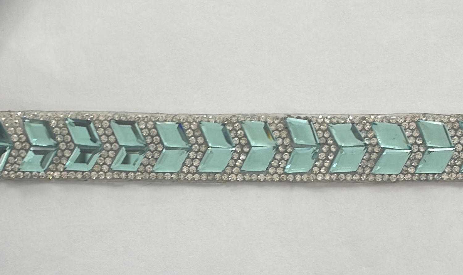 [ BRDHF-G14B-1 ] BraidDiamHotF per M Chevron Turq per Meter
