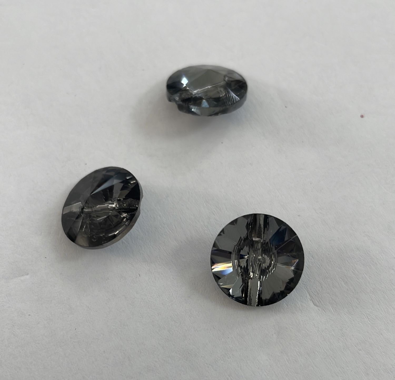 [ BUC-AS-3015-144 ] BUTTON CRYSTAL 14MM- BLACK per Each