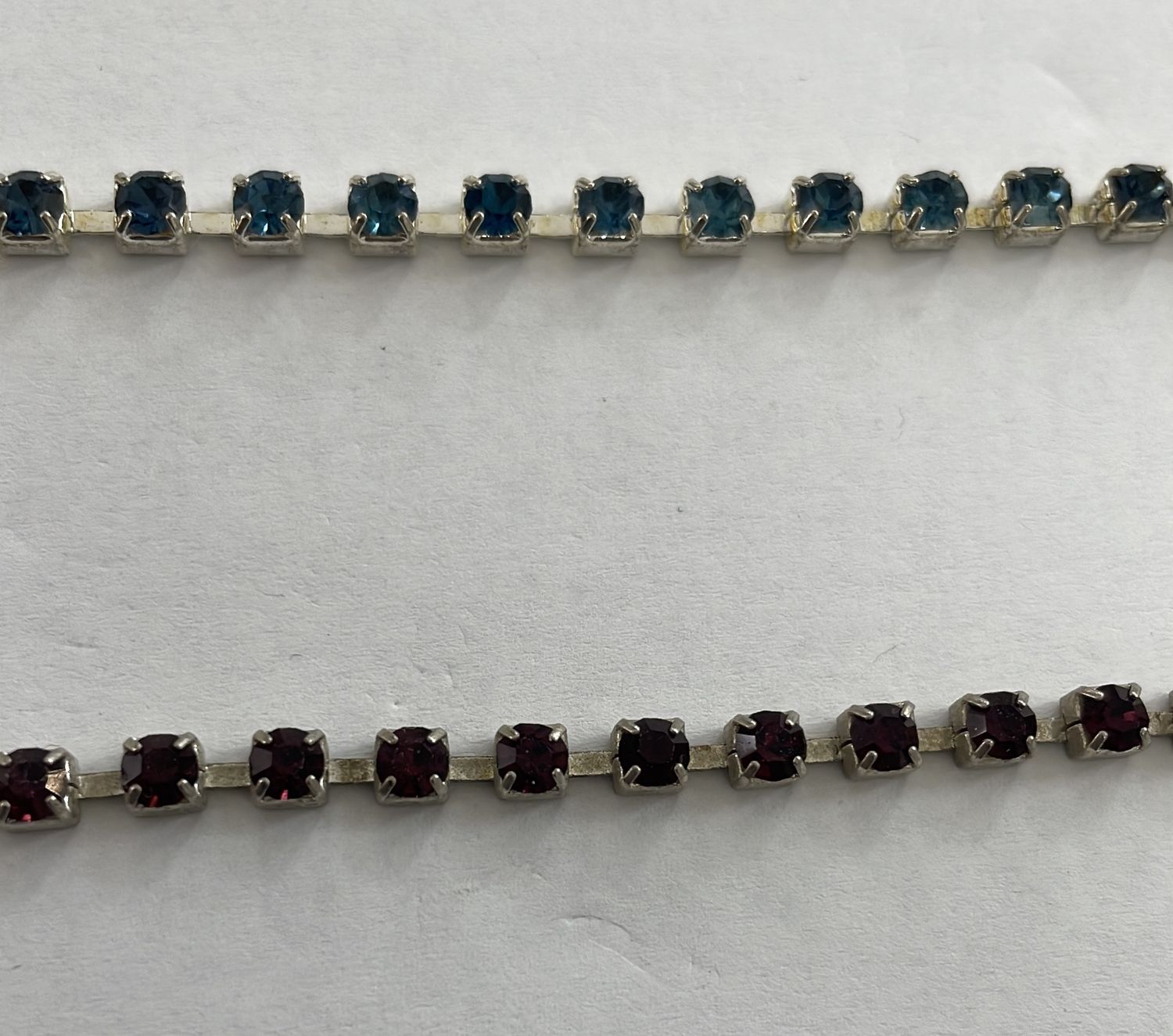 [ DS-E-HLDS1 ] Diamante String High Luster - Maroon per Meter