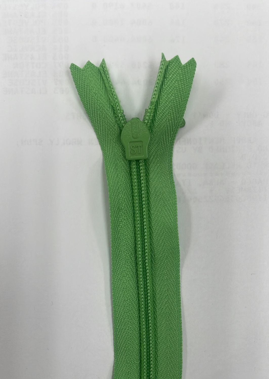 [ 19028 ] Zip Invisible Cotton/50cm/5g/Spring Green per Each