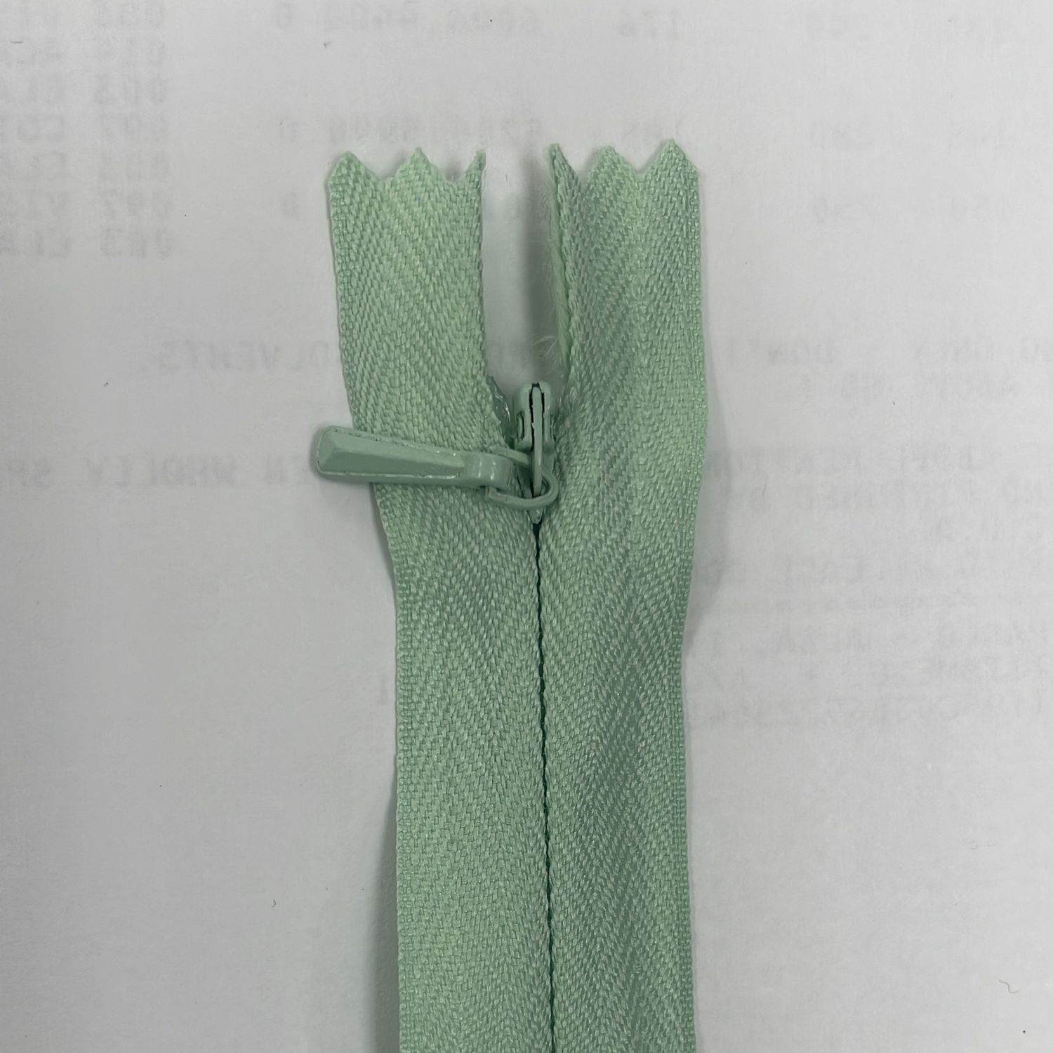 [ 19029 ] Zip Invisible Cotton/50cm/5g/Crystal per Each