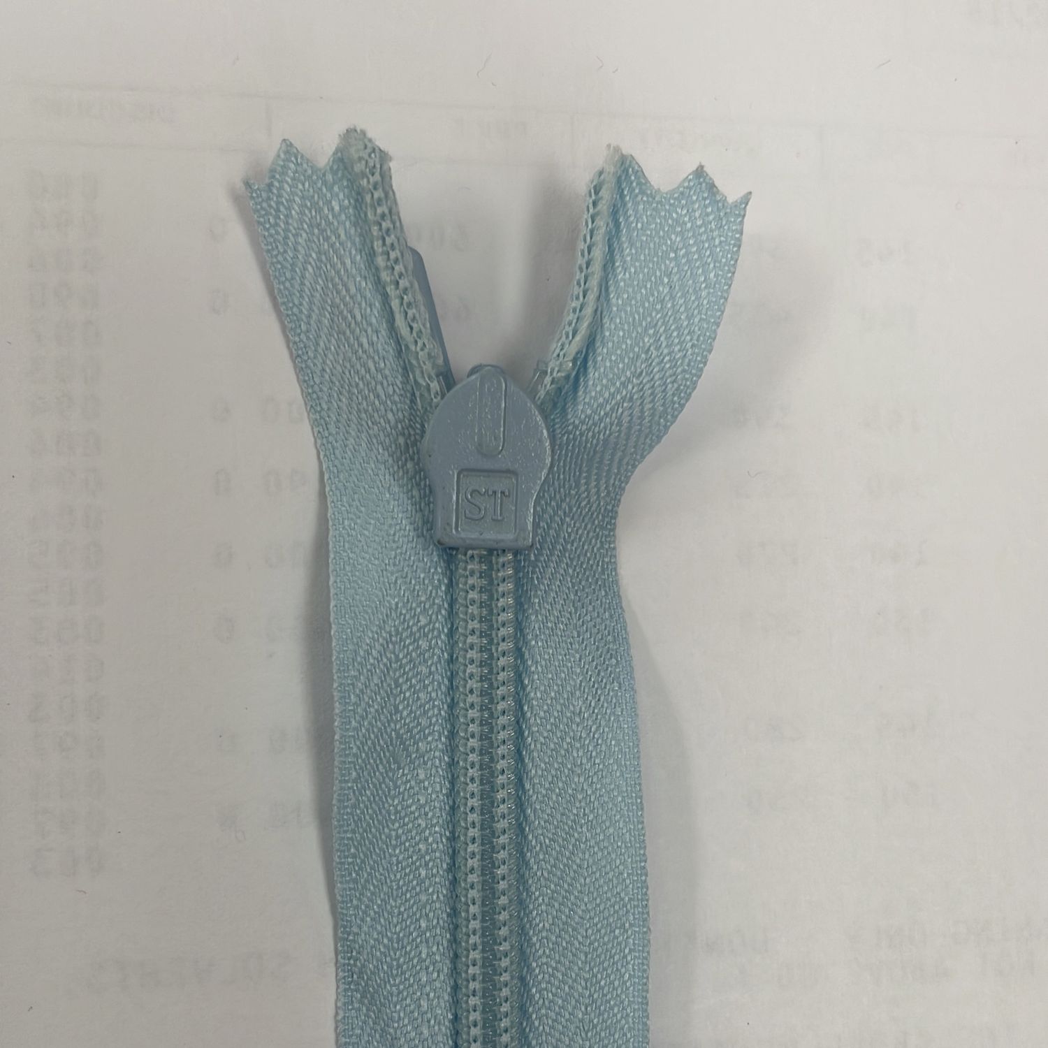 [ 19003 ] Zip Invisible Cotton/50cm/5g/Candy blue per Each