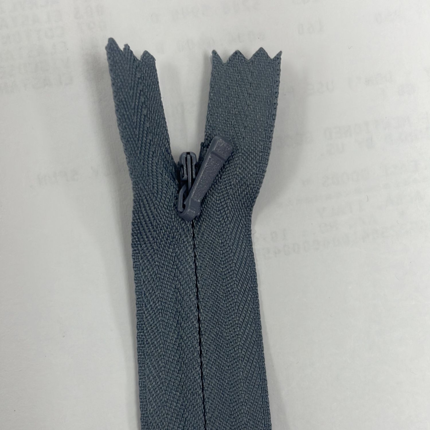 [ 19057 ] Zip Invisible Cotton/50cm/5g/Rail per Each
