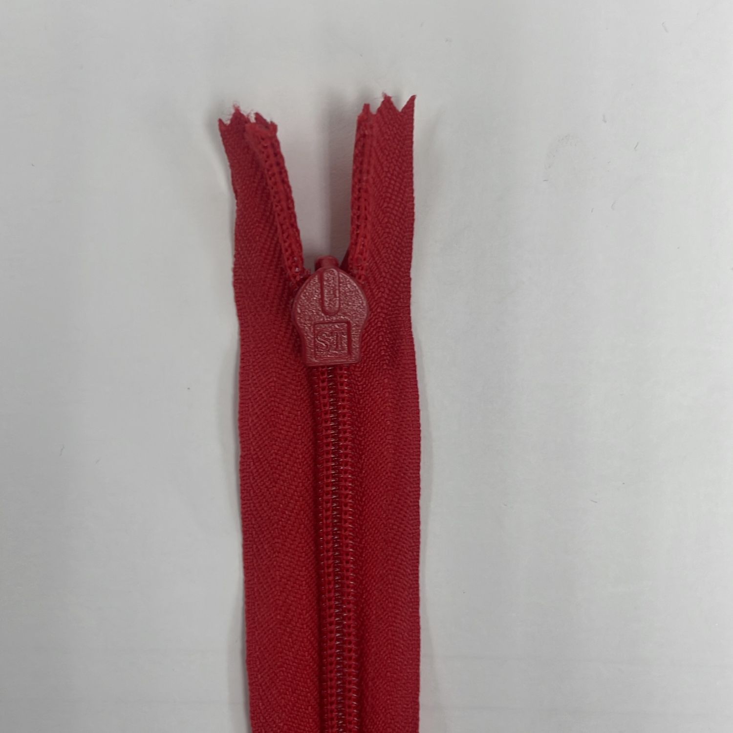 [ 18988 ] Zip Invisible Cotton/50cm/5g/Hot Red per Each