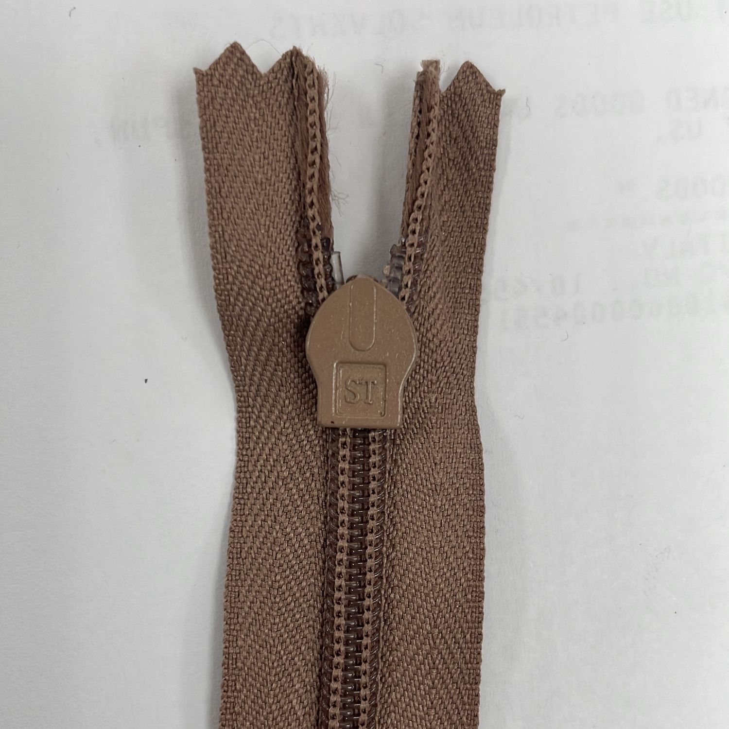[ 18952 ] Zip Invisible Cotton/20cm/5g/Light Brown per Each