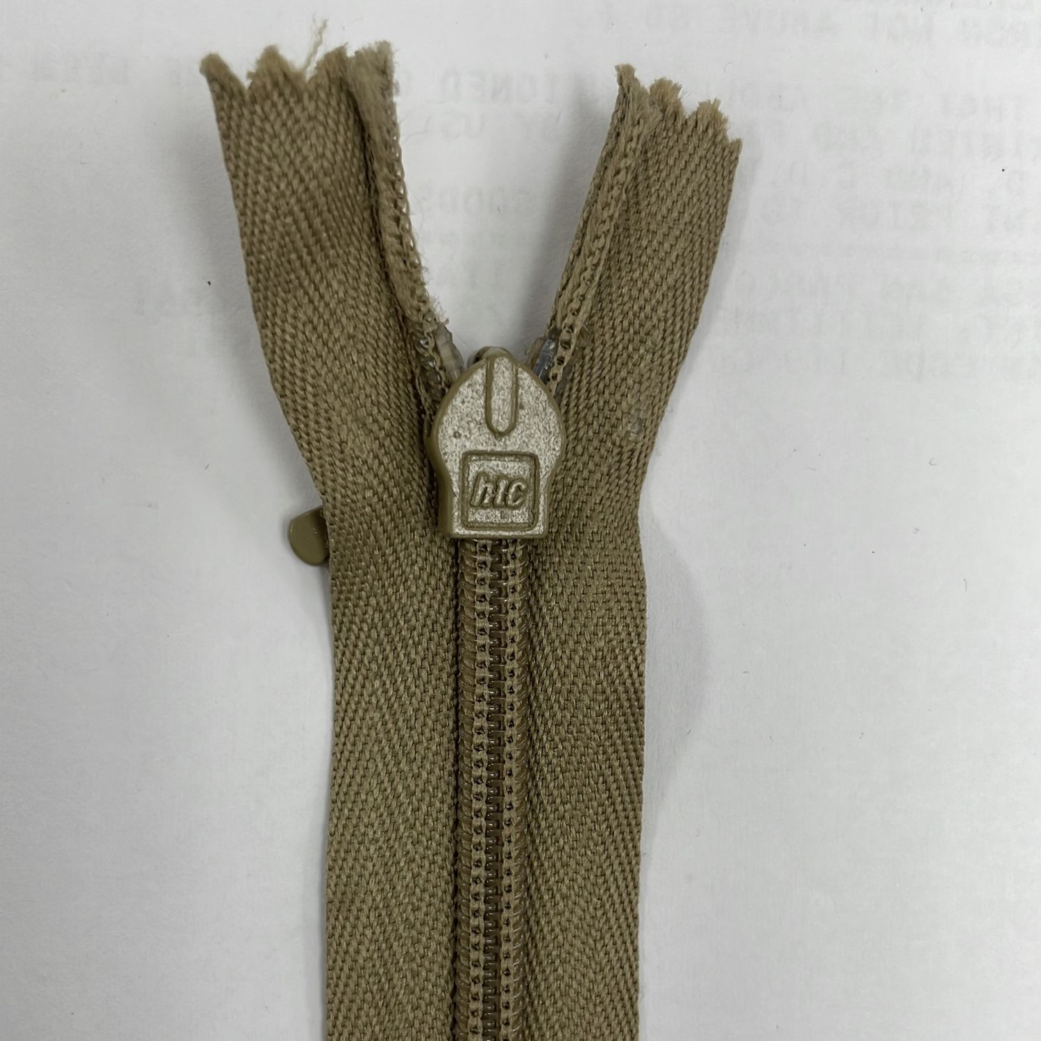 [ 19349 ] Zip Invisible Cotton/20cm/5g/Aztec Khaki per Each
