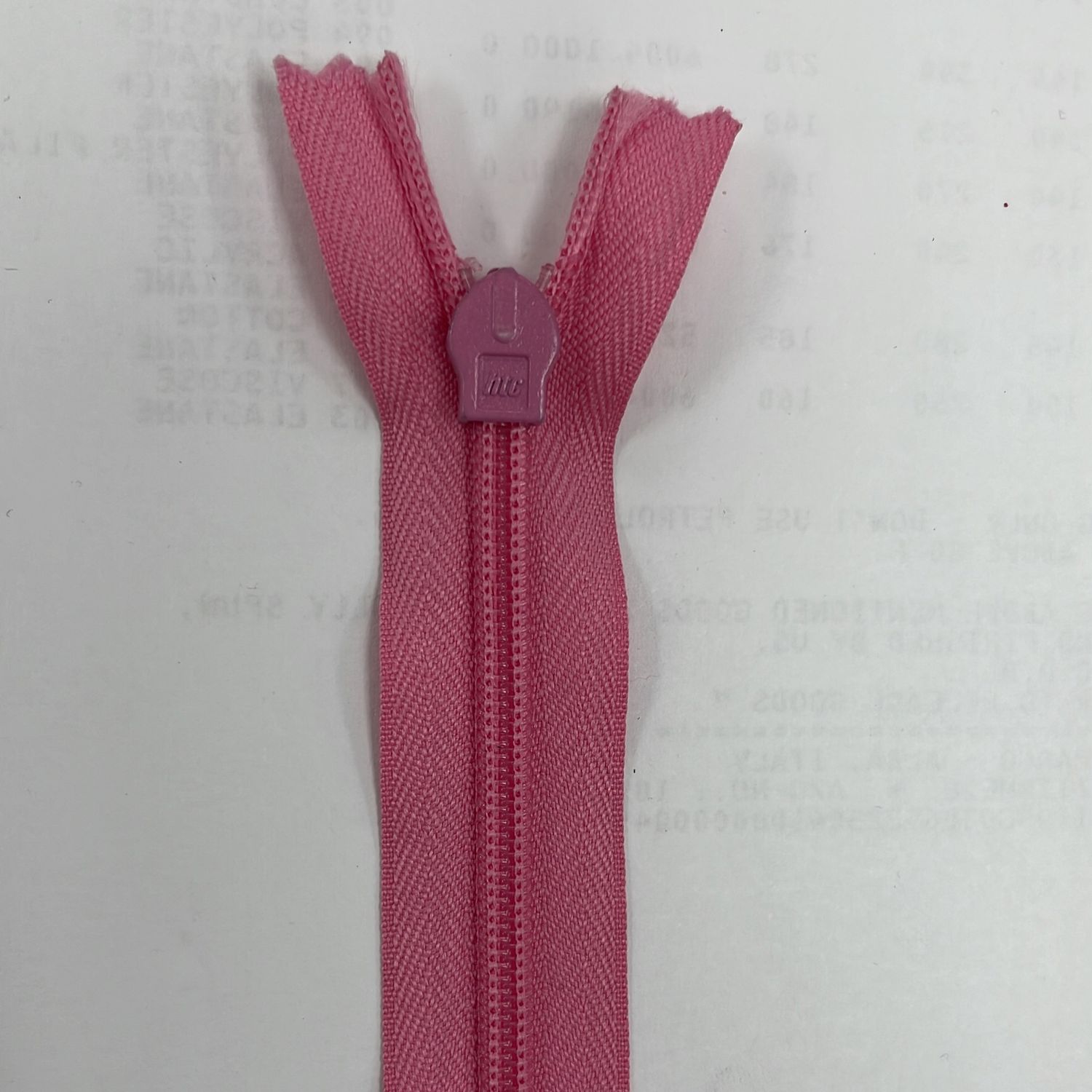 [ 18910 ] Zip Invisible Cotton/20cm/5g/Holiday Pink per Each