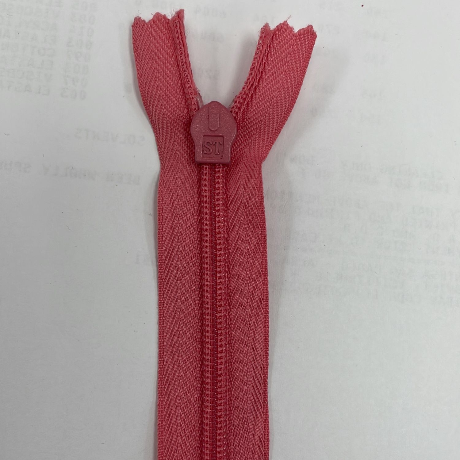 [ 18911 ] Zip Invisible Cotton/20cm/5g/Bright rose per Each