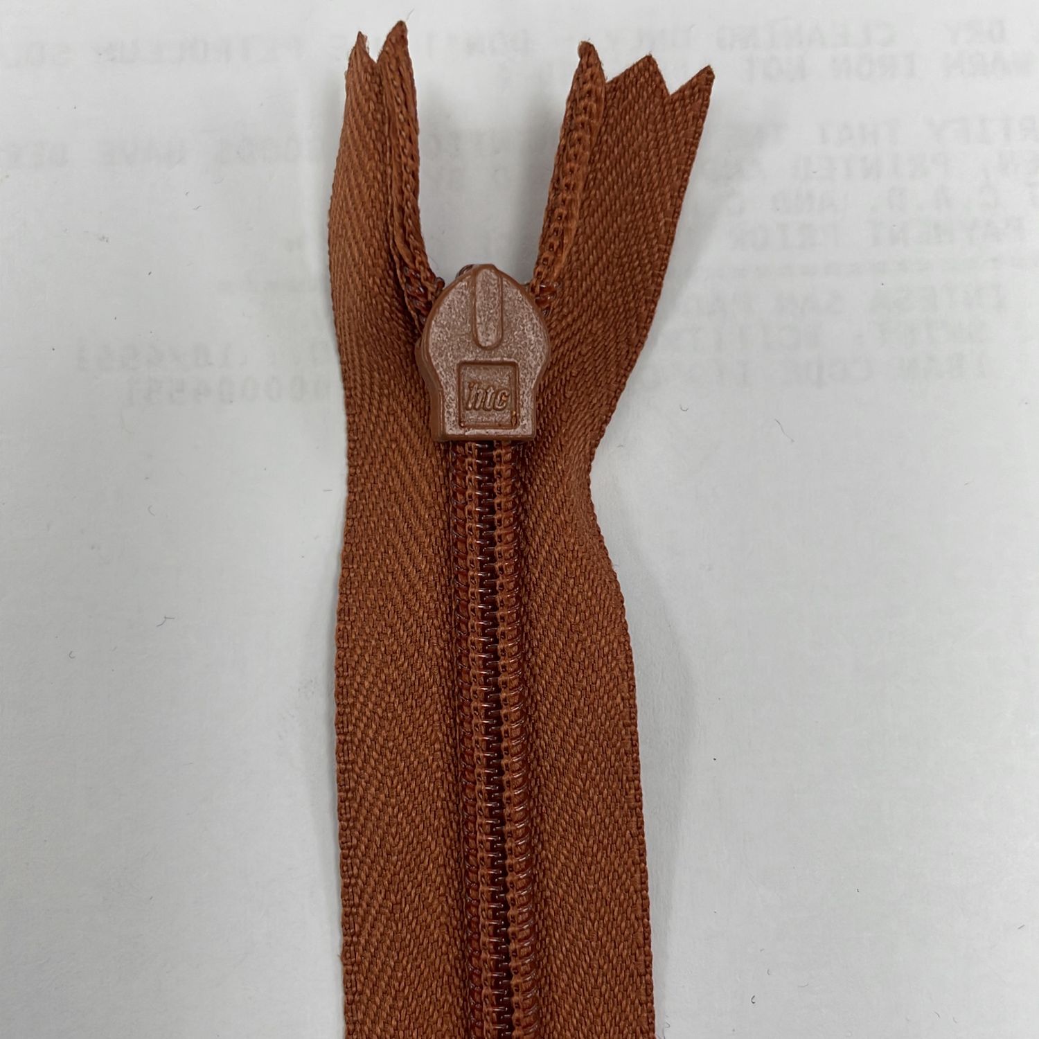 [ ZI-HTC-20-275 ] Zip Invisible 20cm-CURRY per Each