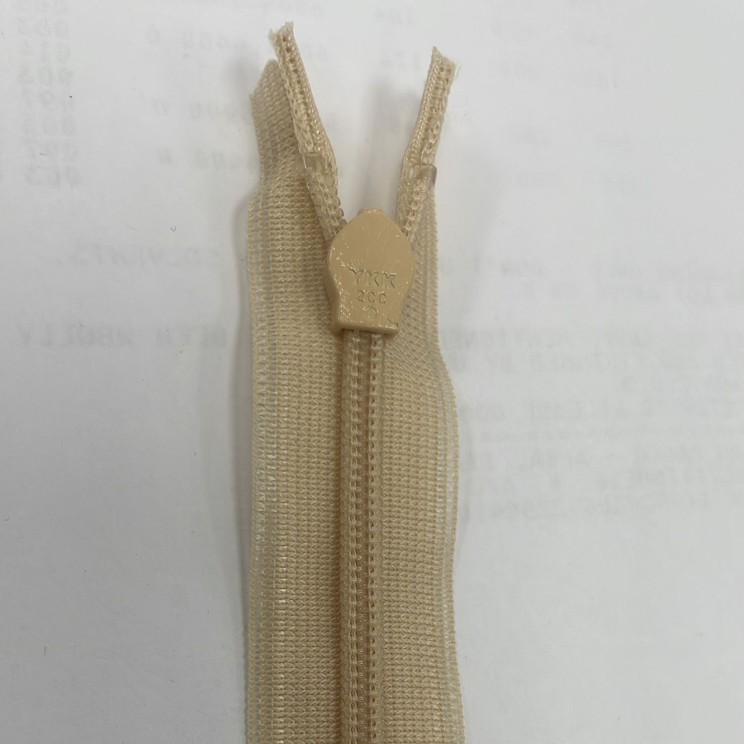 [ 17988 ] Zip Invisible/60/5g/Nude per Each