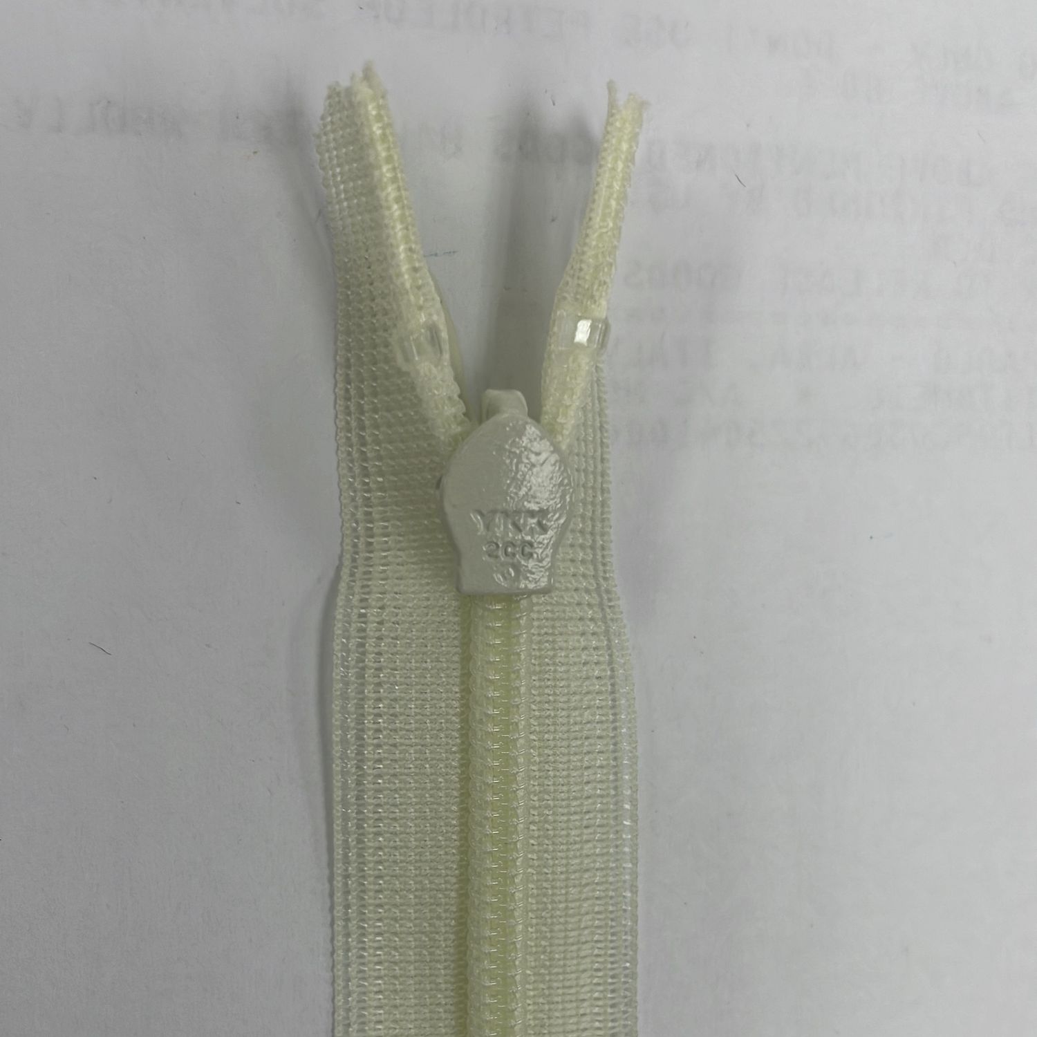 [ 19328 ] Zip Invisible/60/5g/Ivory per Each
