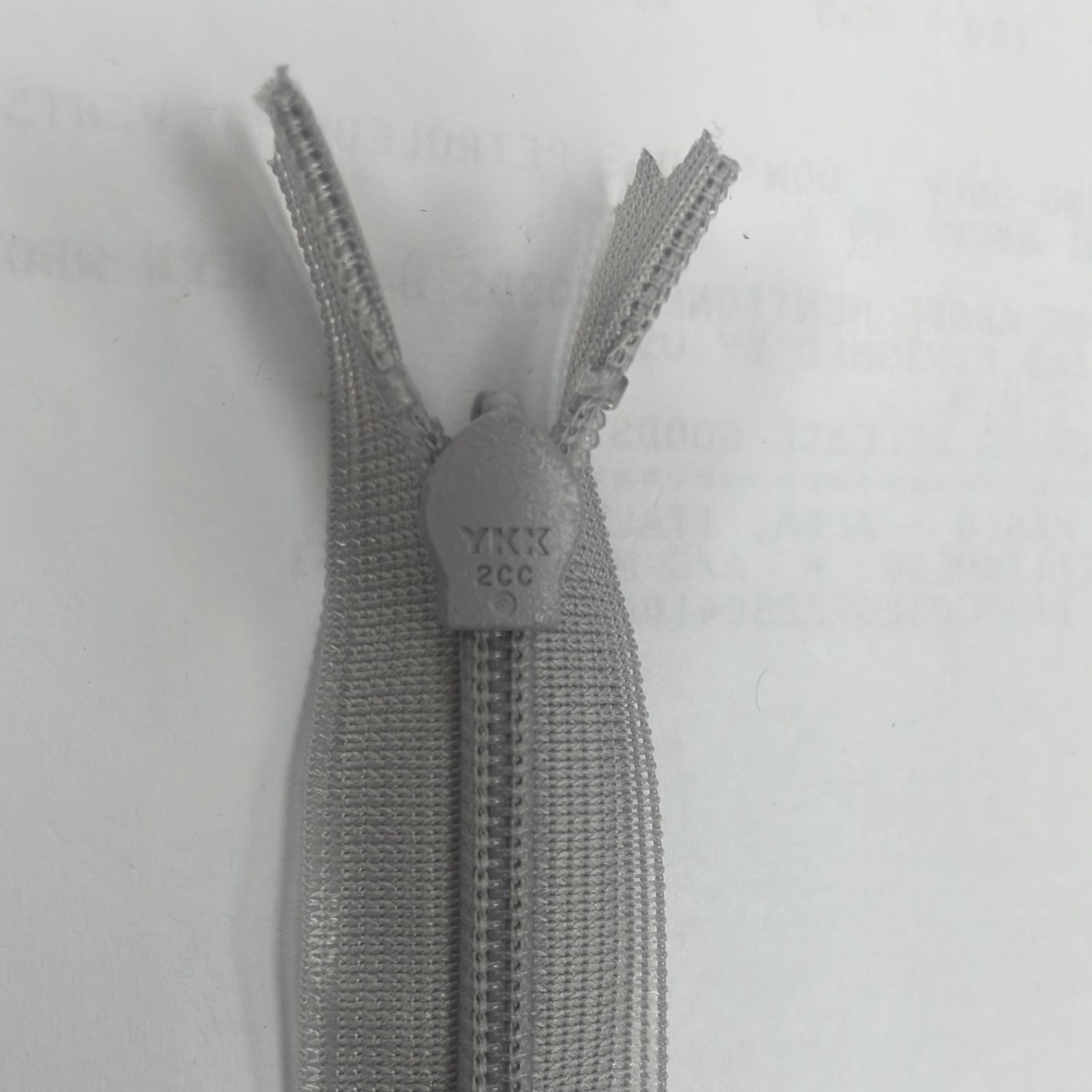[ 21689 ] Zip Invisible/25/5g/Silver Grey per Each