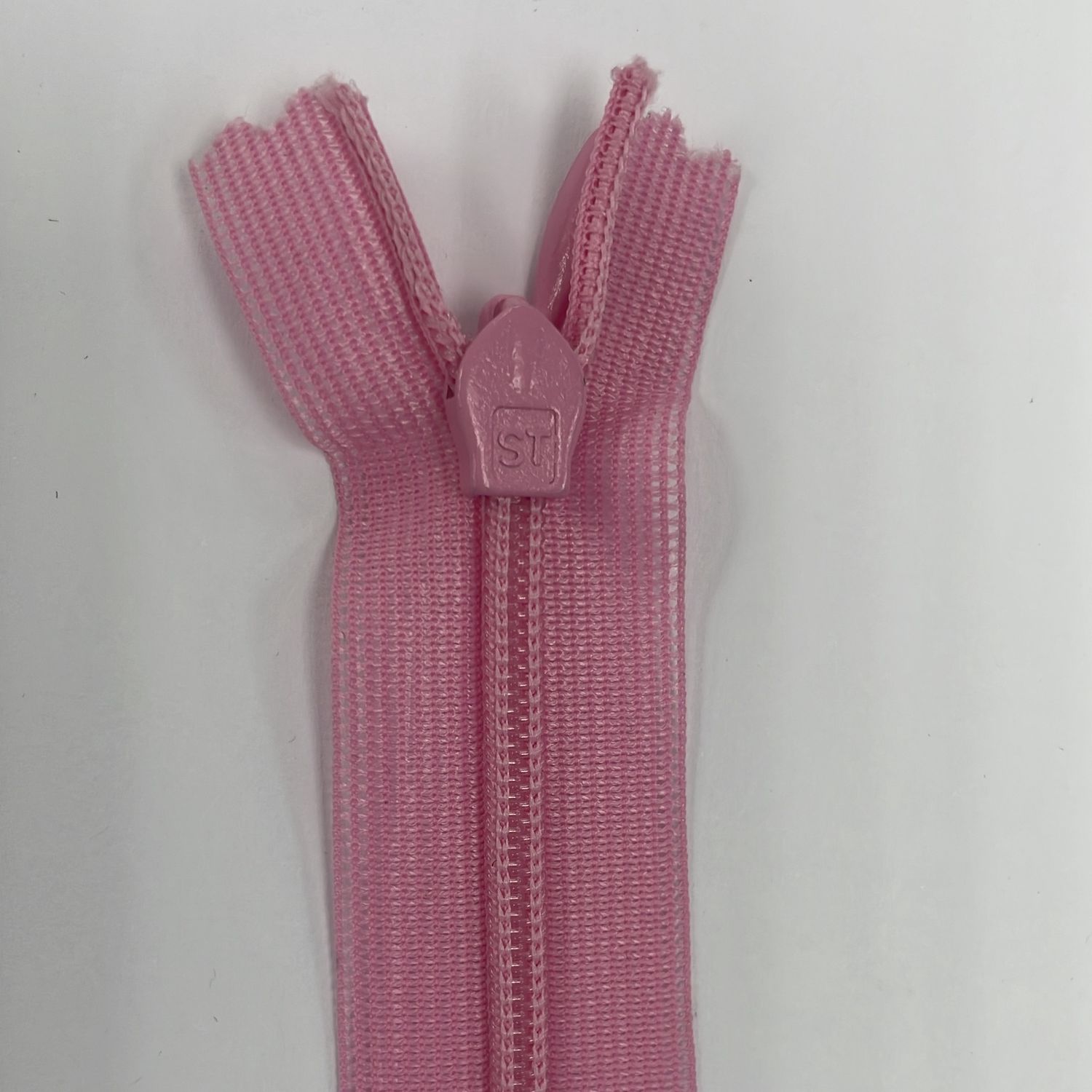 [ ZI-EN-852-20 ] Zip invisible 20cm Pink Shade per Each