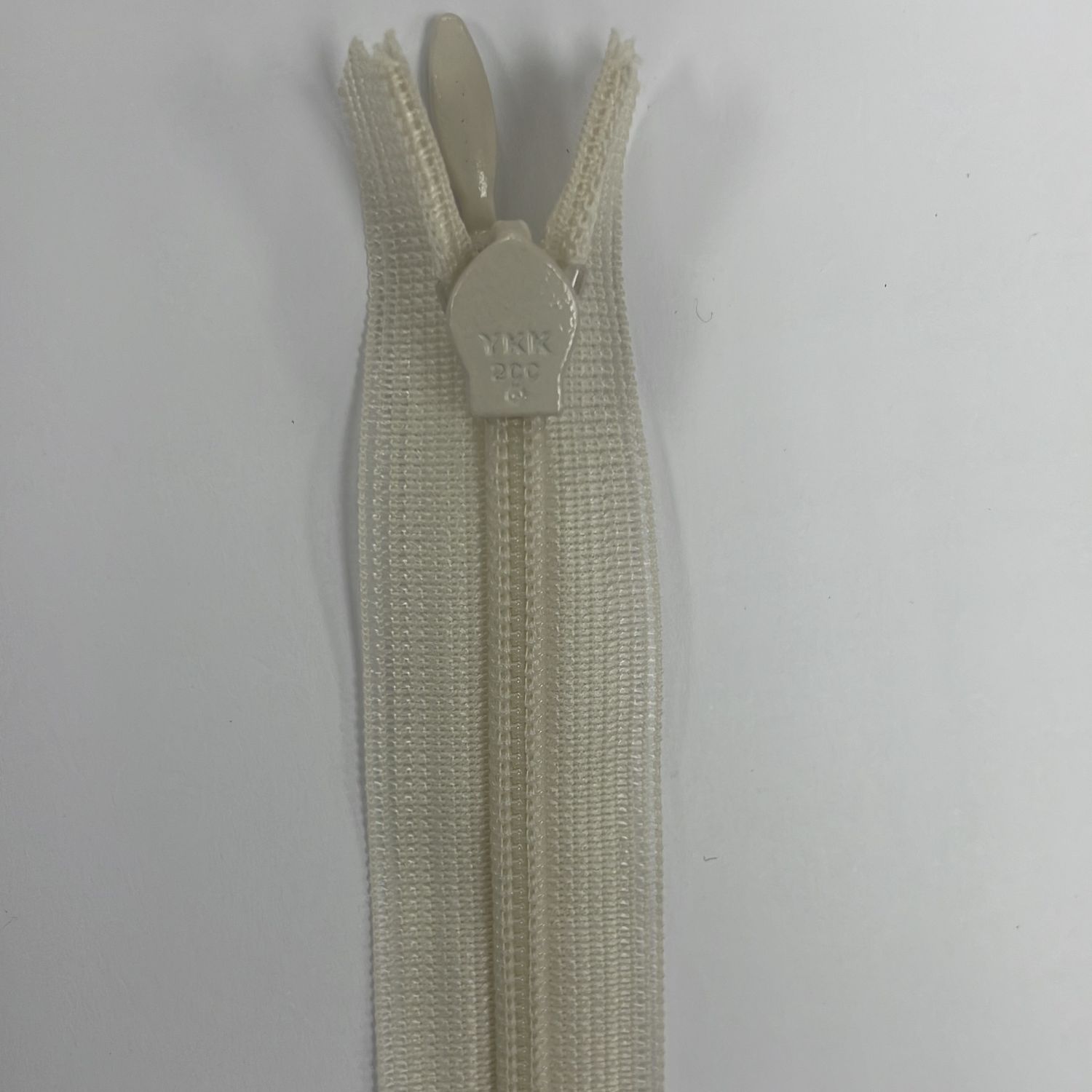 [ 19796 ] Zip Invisible/20/5g/Cream per Each