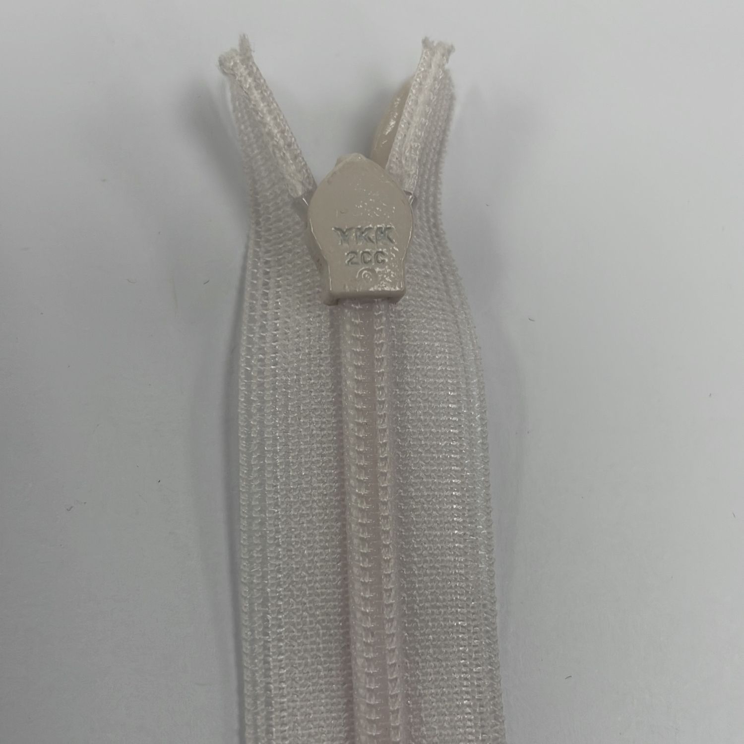 [ ZI-YKK-355-20 ] Zip invisible 20cm Flesh per Each